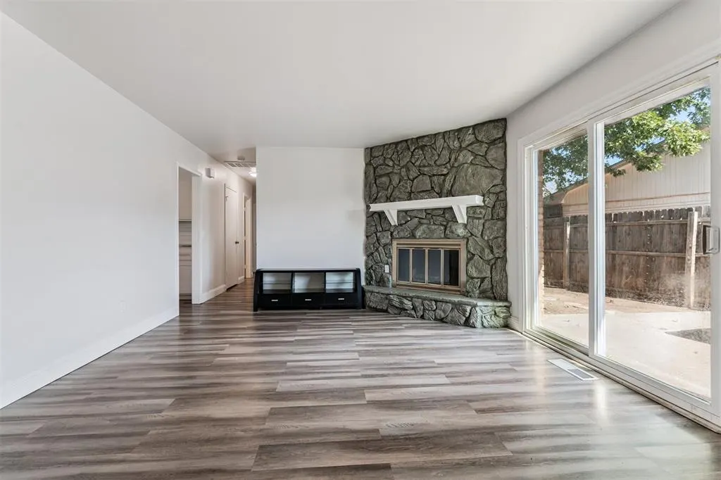 Photo 9 — 5609 NW 67th Street, Warr Acres, OK 73132