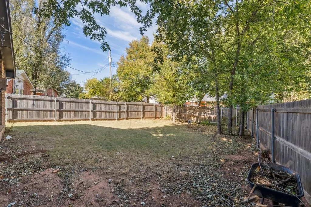 Photo 41 — 5609 NW 67th Street, Warr Acres, OK 73132