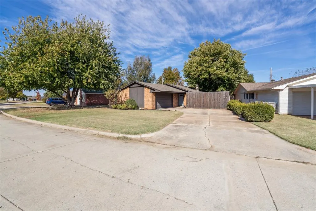 Photo 50 — 5609 NW 67th Street, Warr Acres, OK 73132