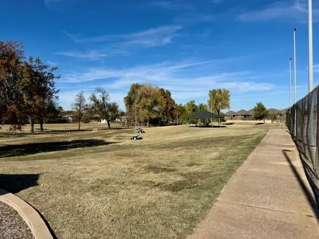Photo 48 — 5609 NW 67th Street, Warr Acres, OK 73132