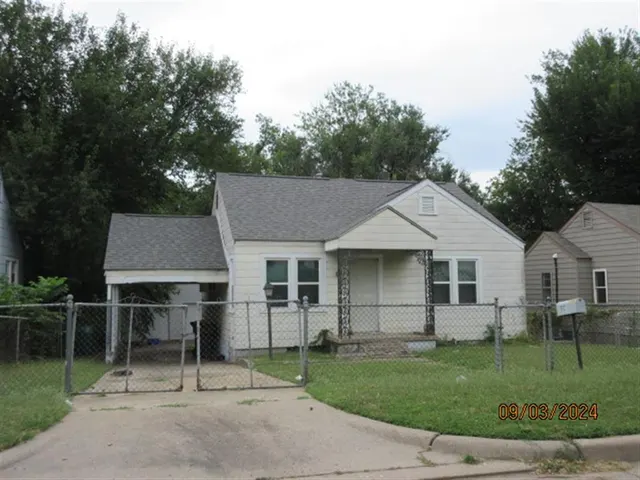 Front exterior — 1012 N Tabor Avenue, Oklahoma City, OK 73107