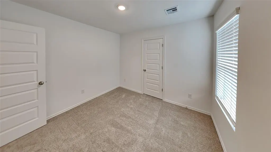 Photo 14 — 718 SW 11th Street, Newcastle, OK 73065