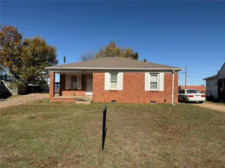 Sold home at 111 W Myrtle Drive