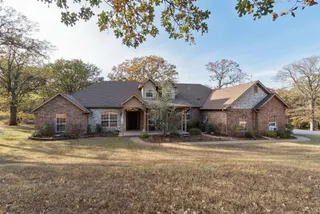 Sold home at 2814 Morning Glory Drive