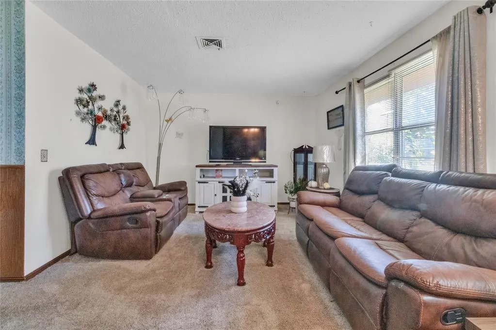 Photo 5 — 1625 Melinda Lane, Oklahoma City, OK 73130