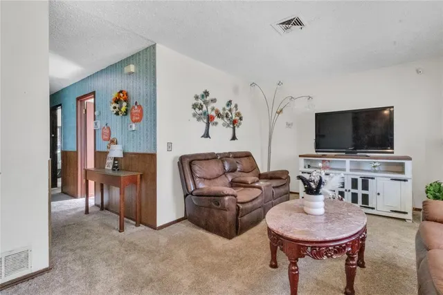 Photo 6 — 1625 Melinda Lane, Oklahoma City, OK 73130
