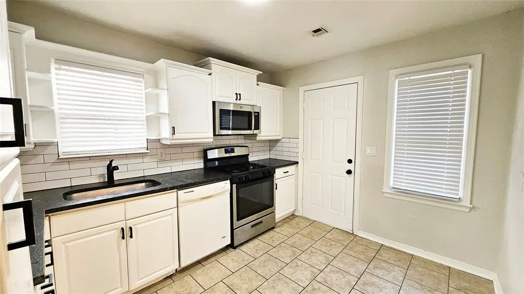Photo 10 — 4013 NW Liberty Street, Oklahoma City, OK 73107