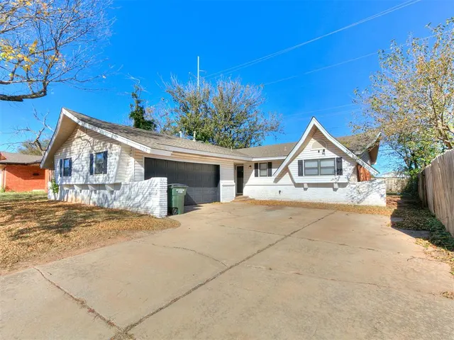Photo 2 — 3129 Delmar Road, Del City, OK 73115
