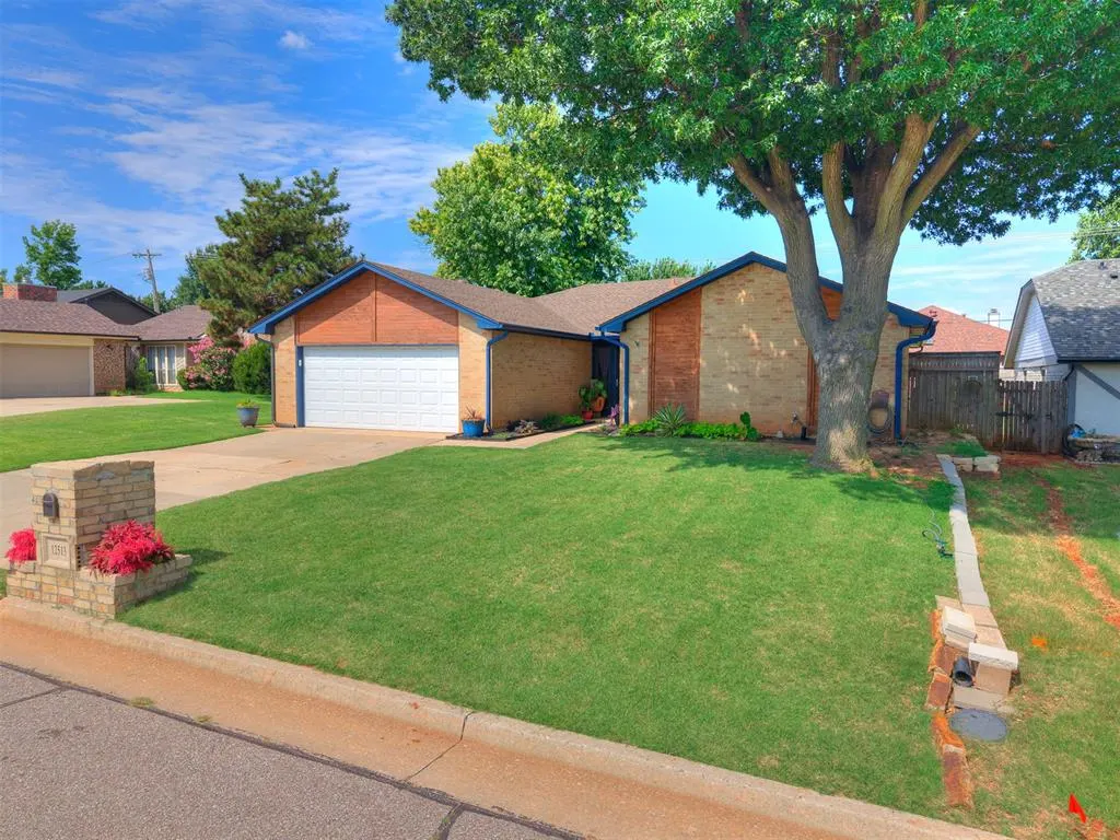 Photo 2 — 12513 Eric Field Place, Oklahoma City, OK 73142