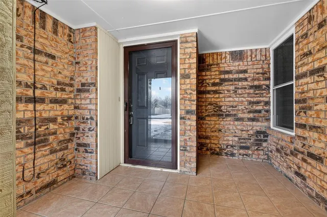 Photo 5 — 1720 Lionsgate Circle, Bethany, OK 73008