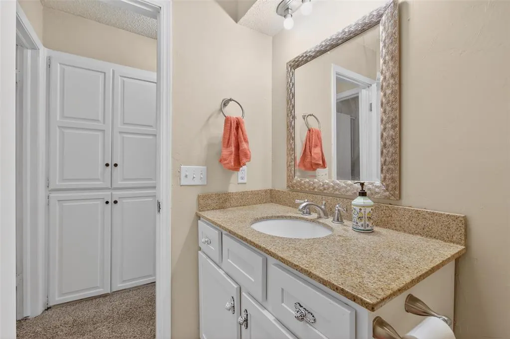 Photo 37 — 1720 Lionsgate Circle, Bethany, OK 73008