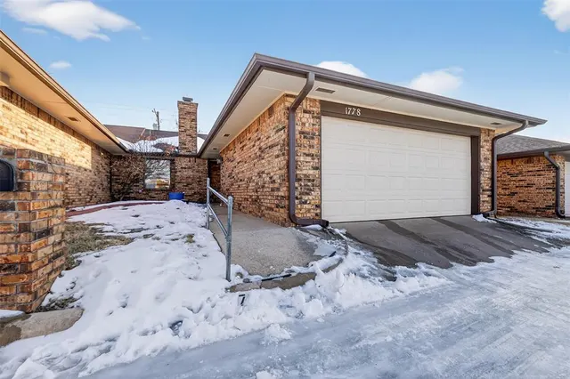 Front exterior — 1778 Lionsgate Circle, Bethany, OK 73008