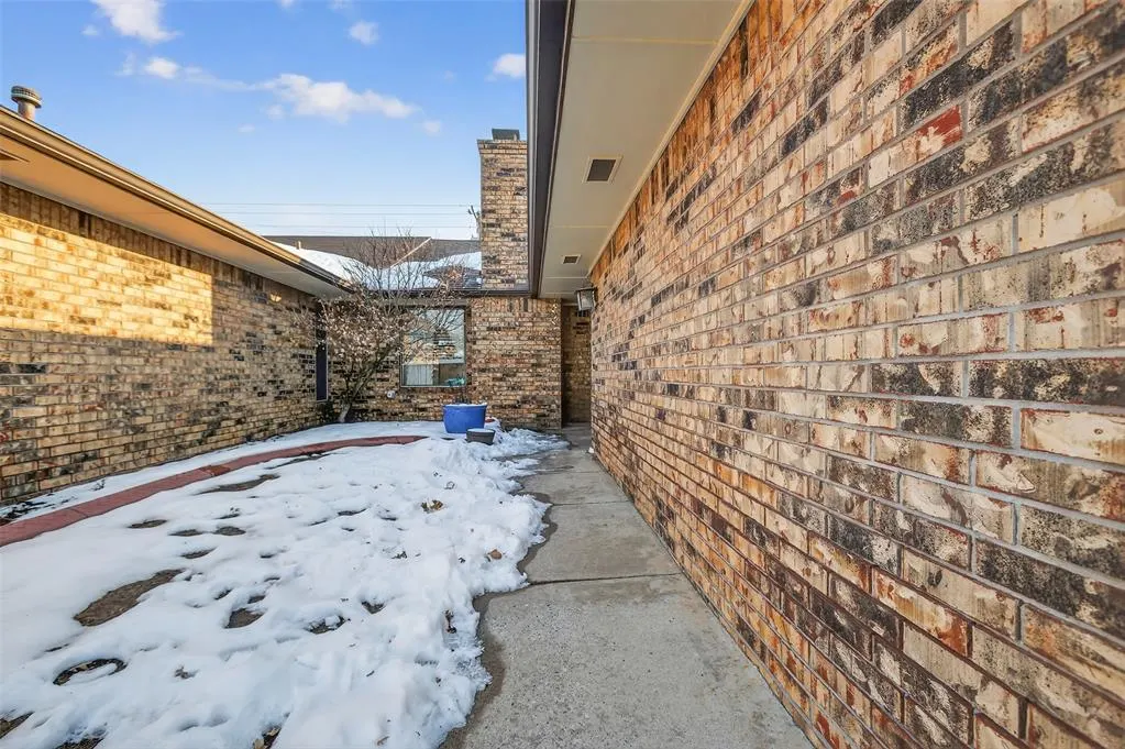 Photo 5 — 1778 Lionsgate Circle, Bethany, OK 73008