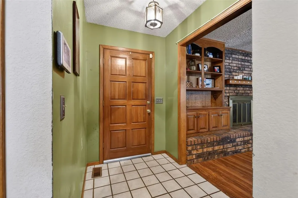Photo 6 — 1778 Lionsgate Circle, Bethany, OK 73008