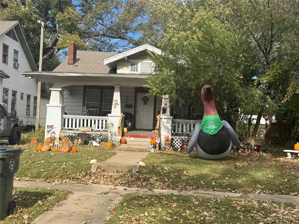 Front exterior — 2106 Denver Street, Muskogee, OK 74401
