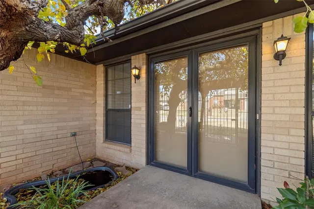 Photo 6 — 2304 SW 101st Street, Oklahoma City, OK 73159