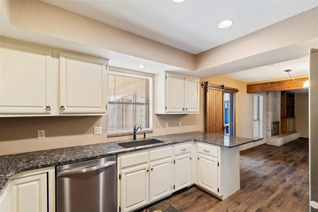 Photo 13 — 2304 SW 101st Street, Oklahoma City, OK 73159