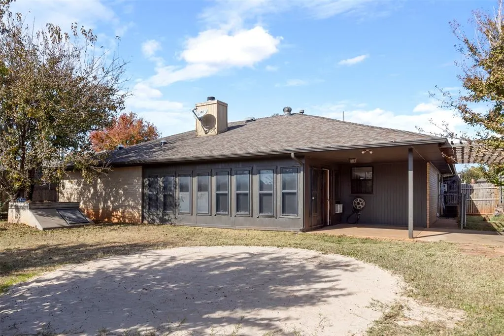 Photo 37 — 2304 SW 101st Street, Oklahoma City, OK 73159