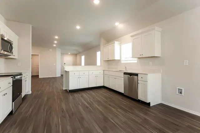 Photo 6 — 1805 Crimson Lake Boulevard, El Reno, OK 73036