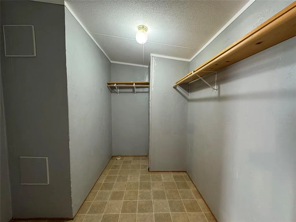 Photo 18 — 1812 Breezeway Heights, Harrah, OK 73045