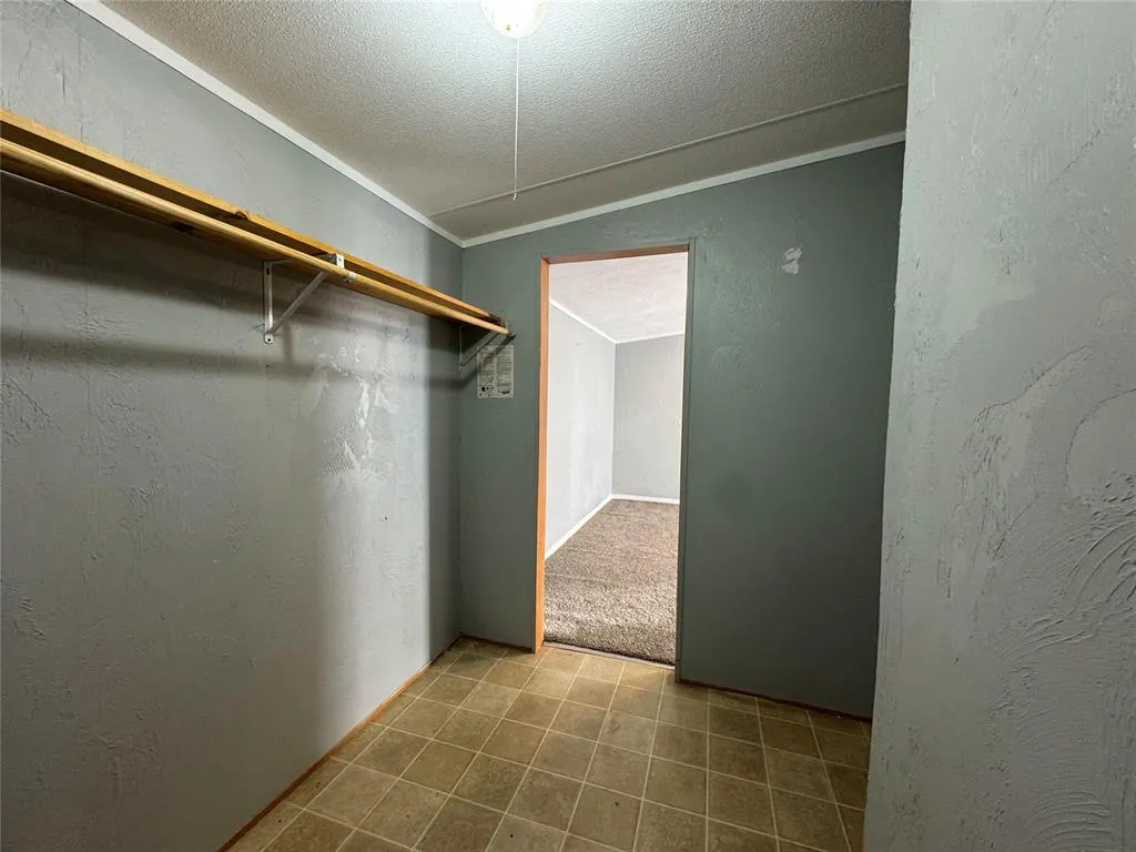 Photo 19 — 1812 Breezeway Heights, Harrah, OK 73045