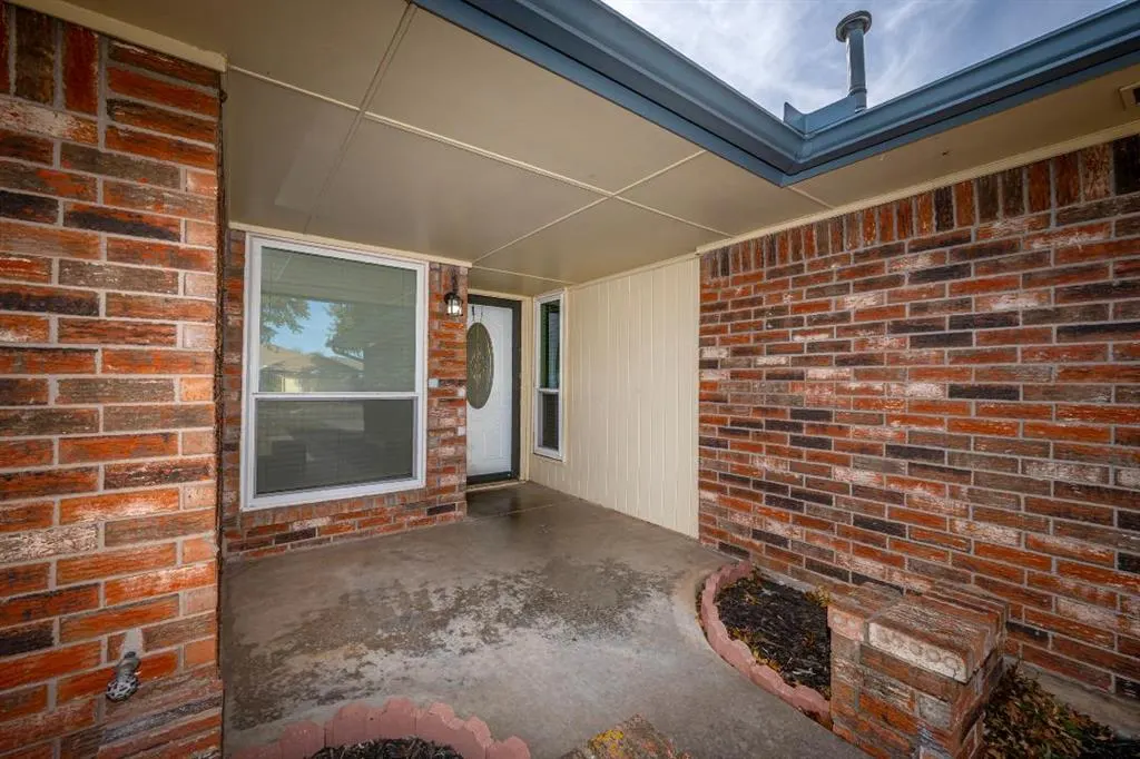 Photo 2 — 5204 SE 58th Street, Oklahoma City, OK 73135
