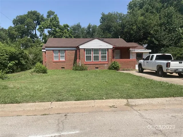 Front exterior — 1233 Staton Drive, Oklahoma City, OK 73111