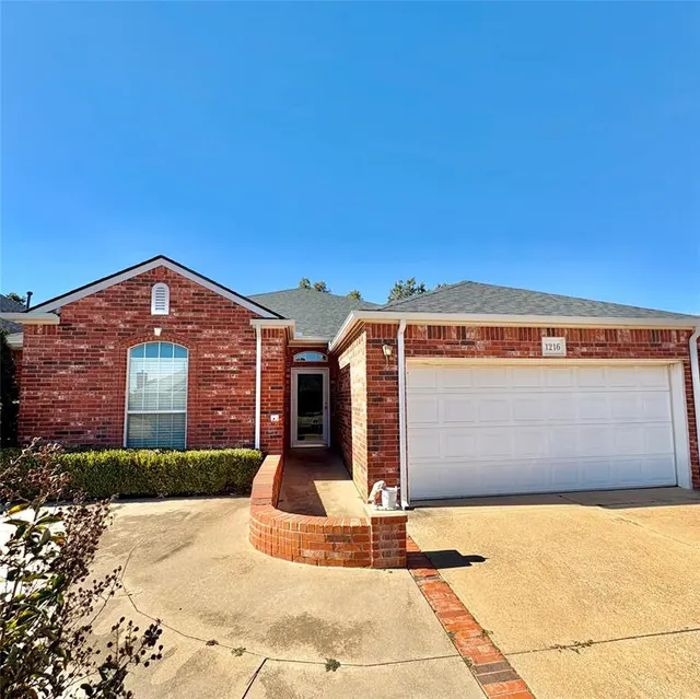Front exterior — 1216 Regency Court, Kingfisher, OK 73750