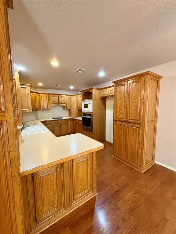 Photo 7 — 1216 Regency Court, Kingfisher, OK 73750
