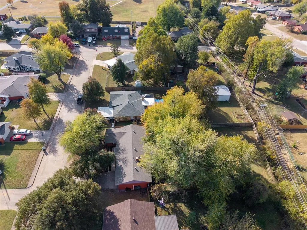 Photo 3 — 3313 Meadowbrook Drive, Midwest City, OK 73110