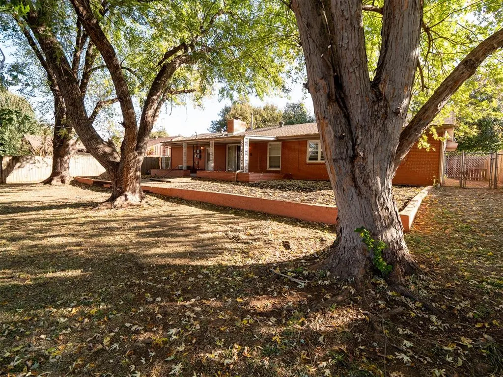 Photo 13 — 3313 Meadowbrook Drive, Midwest City, OK 73110