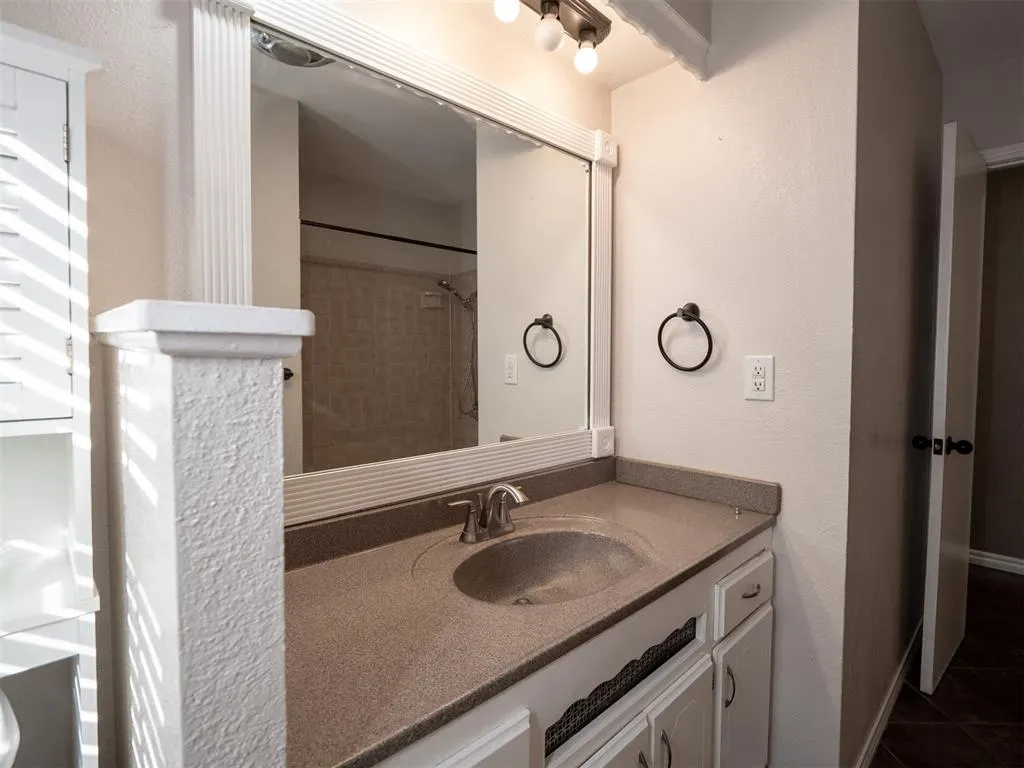 Photo 40 — 3313 Meadowbrook Drive, Midwest City, OK 73110