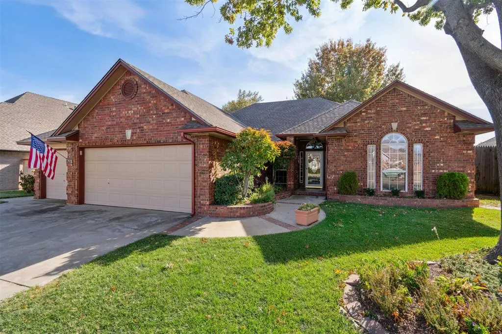 Photo 2 — 3028 SW 130th Street, Oklahoma City, OK 73170