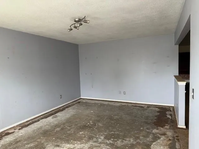 Photo 3 — 5512 NW 64th Street, Warr Acres, OK 73132