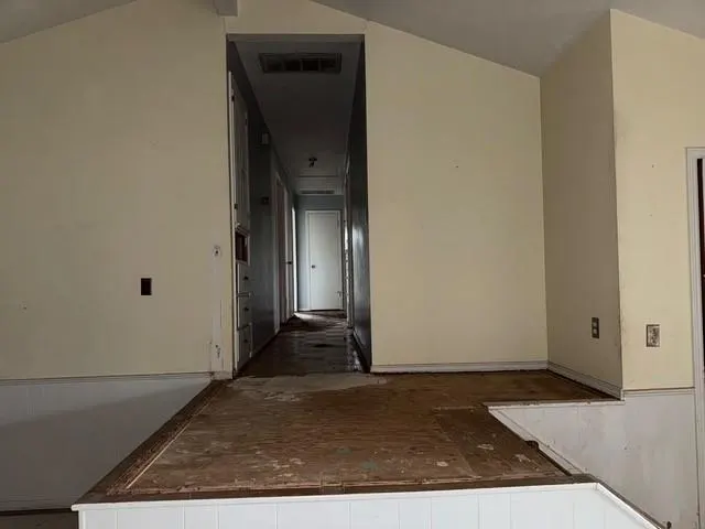 Photo 7 — 5512 NW 64th Street, Warr Acres, OK 73132