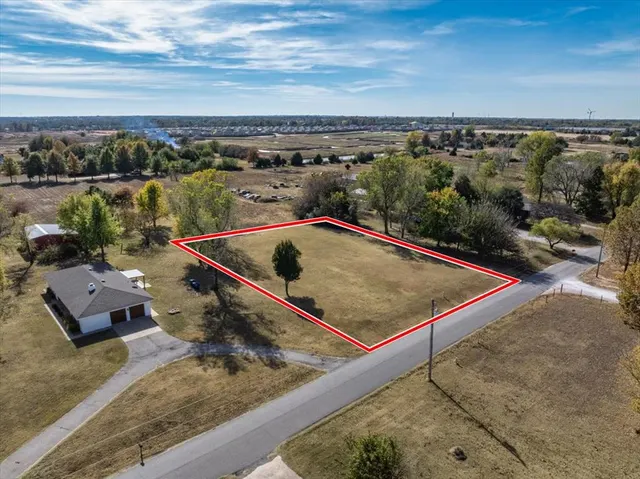 Photo 5 — 5600 E Tyler Drive, Tuttle, OK 73089