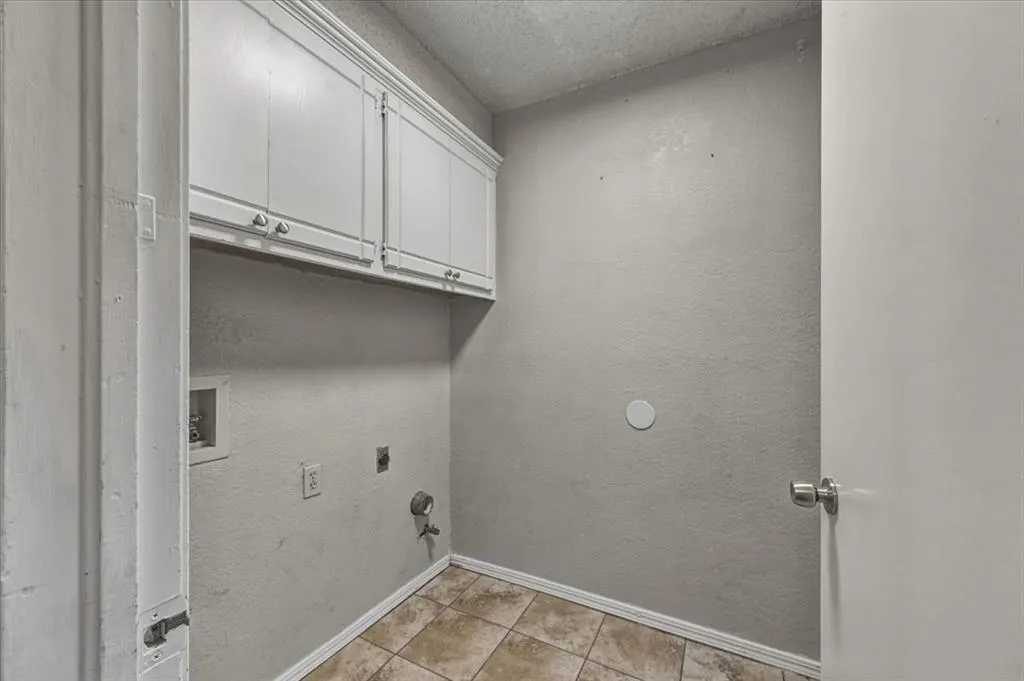 Photo 12 — 1812 Gray Fox Drive, Edmond, OK 73003