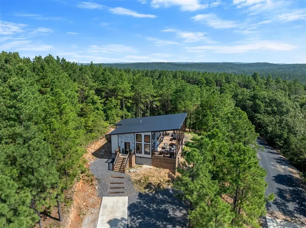 Front exterior — 88 Virginia Pine Place, Broken Bow, OK 74728
