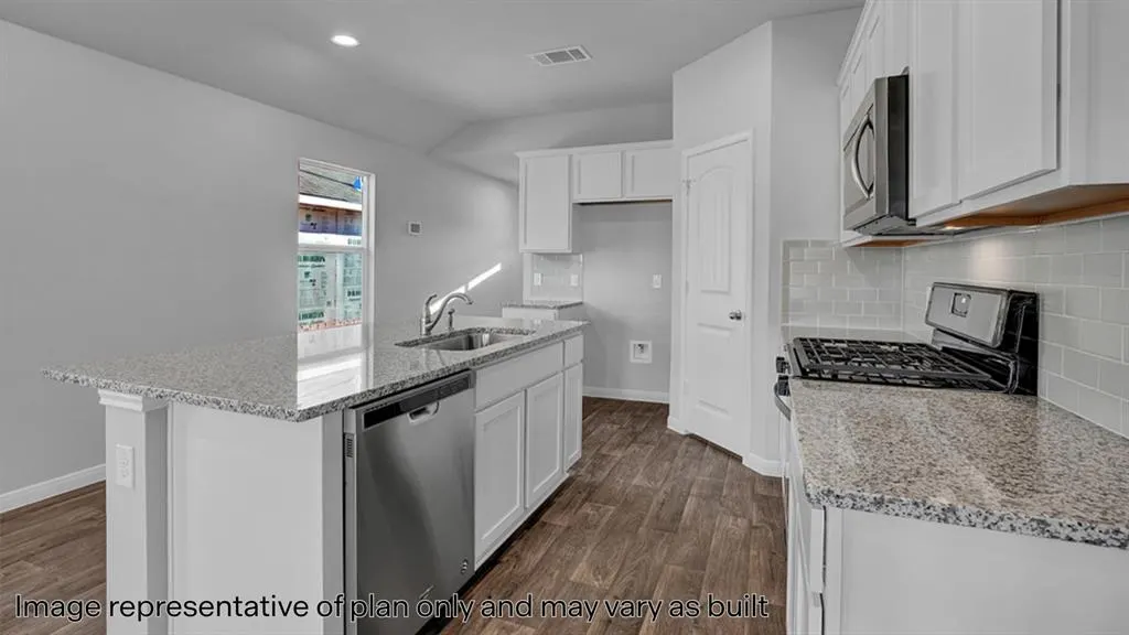 Photo 4 — 633 NE 104th Street, Oklahoma City, OK 73131