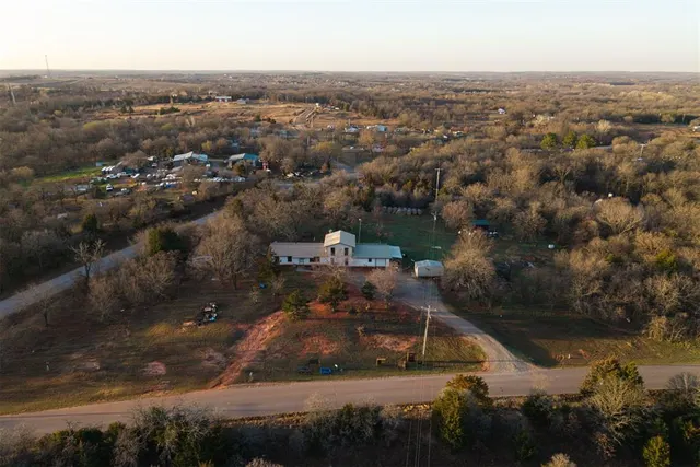 Photo 4 — 18630 NE 178th Street, Luther, OK 73054