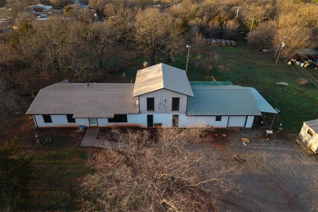 Photo 6 — 18630 NE 178th Street, Luther, OK 73054