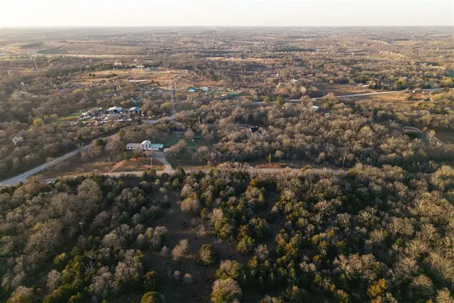 Photo 8 — 18630 NE 178th Street, Luther, OK 73054