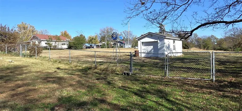 Photo 36 — 116 N King, Holdenville, OK 74848