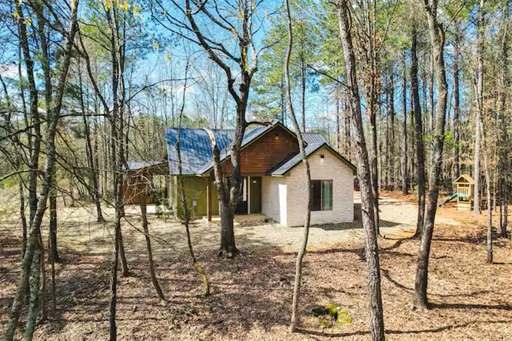 Front exterior — 39 Jericho Road, Broken Bow, OK 74728