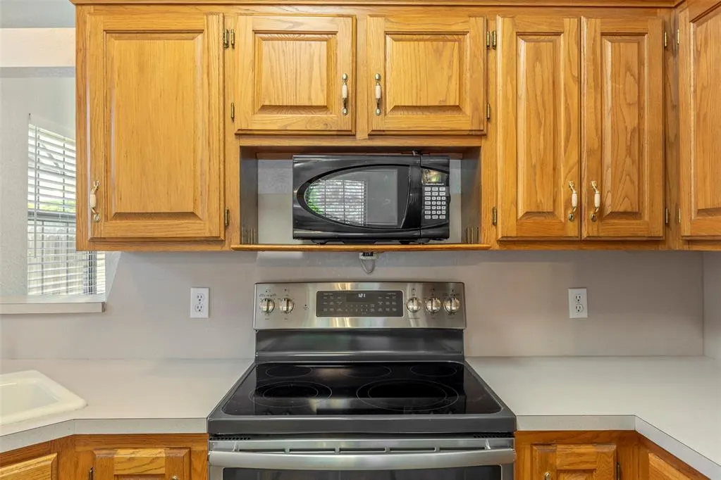 Photo 12 — 12909 Brandon Place, Oklahoma City, OK 73142