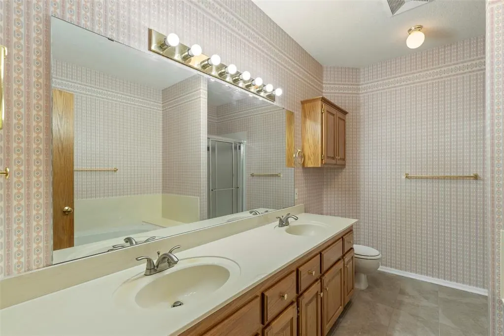 Photo 19 — 12909 Brandon Place, Oklahoma City, OK 73142