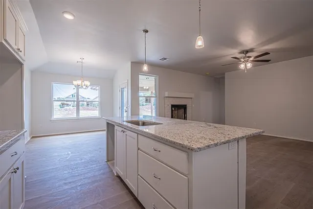 Photo 6 — 118 Cedar Street, Perry, OK 73077