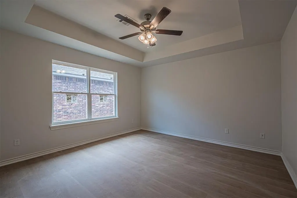Photo 9 — 118 Cedar Street, Perry, OK 73077