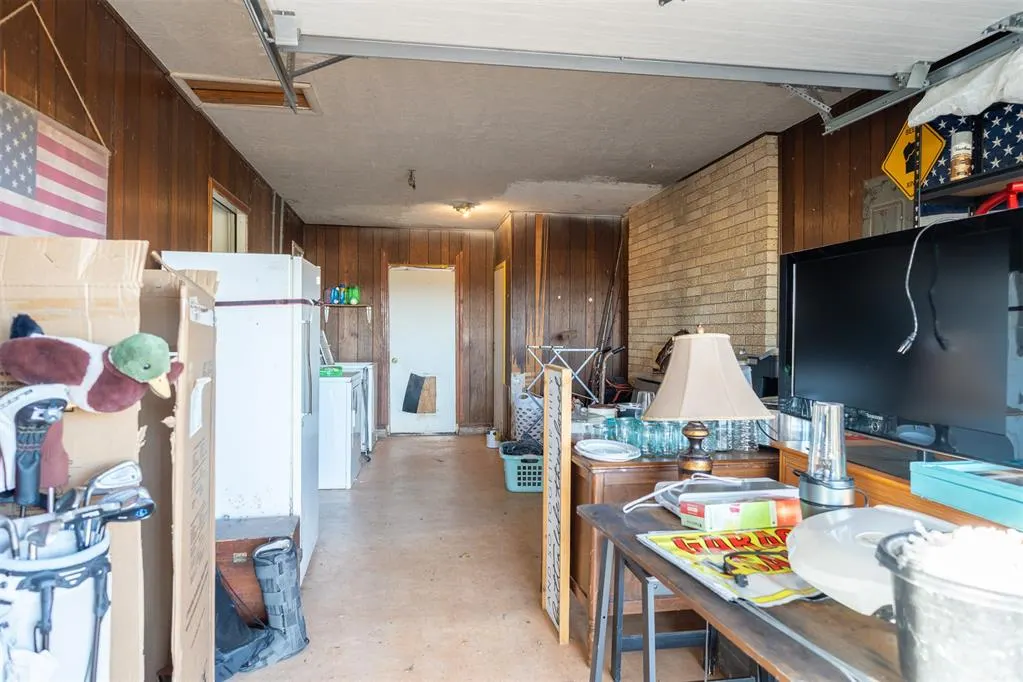 Photo 21 — 25047 100th Street, Maysville, OK 73057