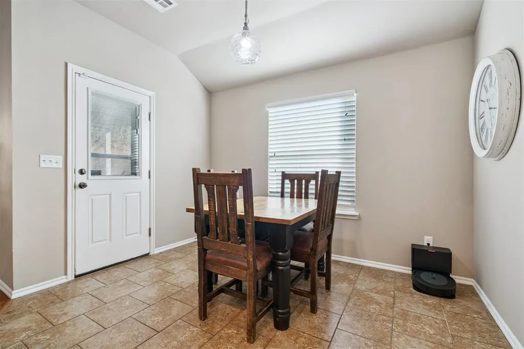 Photo 11 — 1912 Bradford Circle, Newcastle, OK 73065